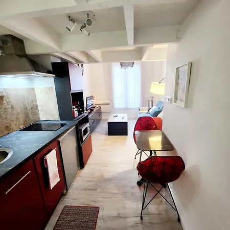 Au Coeur Du Centre De *