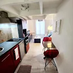 Au Coeur Du Centre De *